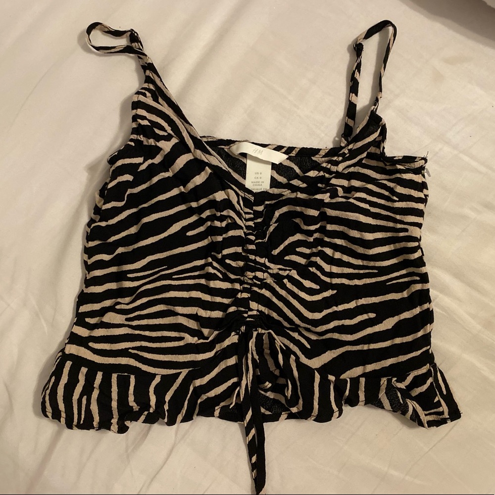 H&M | Zebra-Print Cropped Tank - Picture 2 of 3